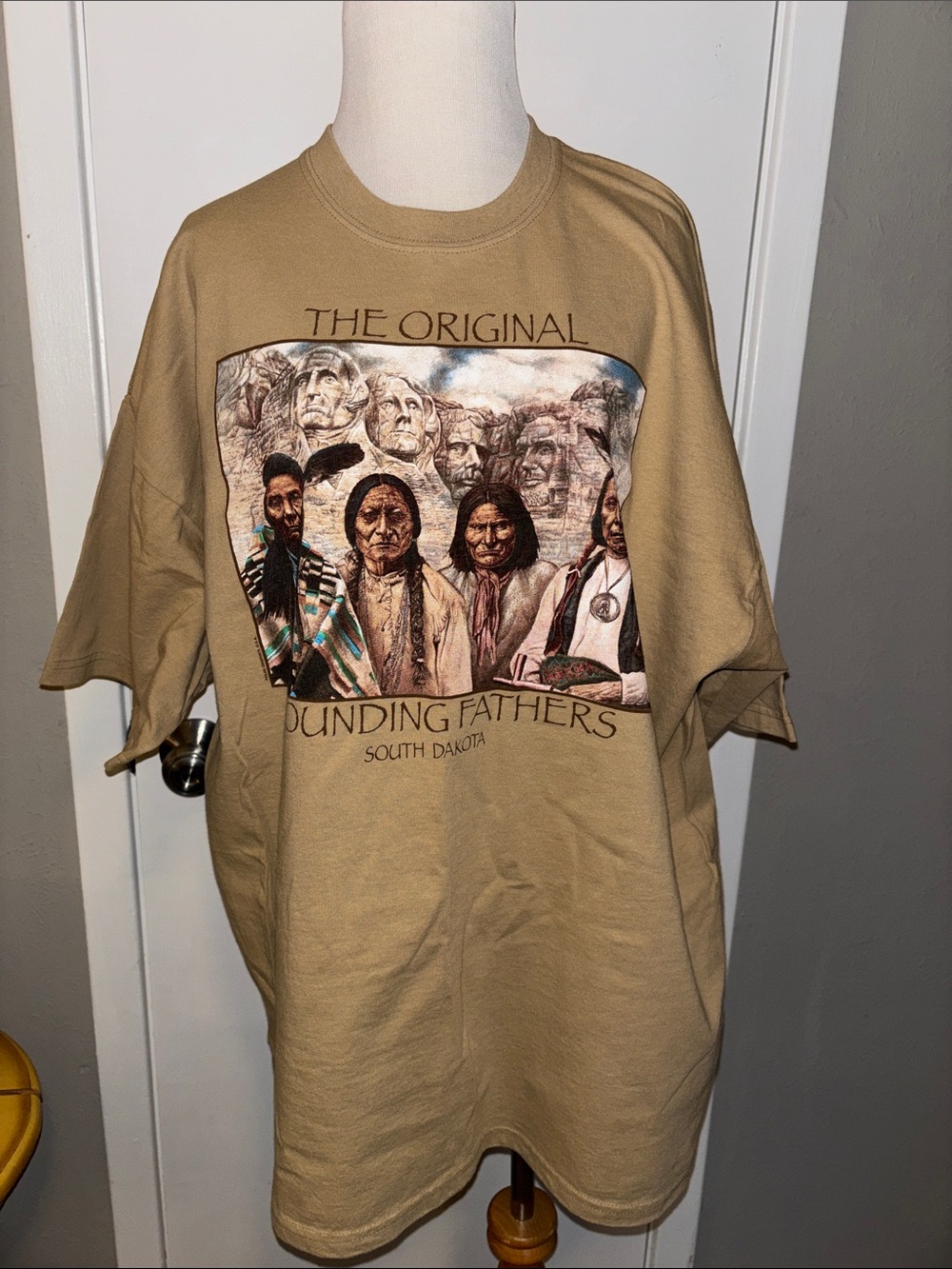 Souvenir Graphic Tee with The Original Founding Fathers South Dakota